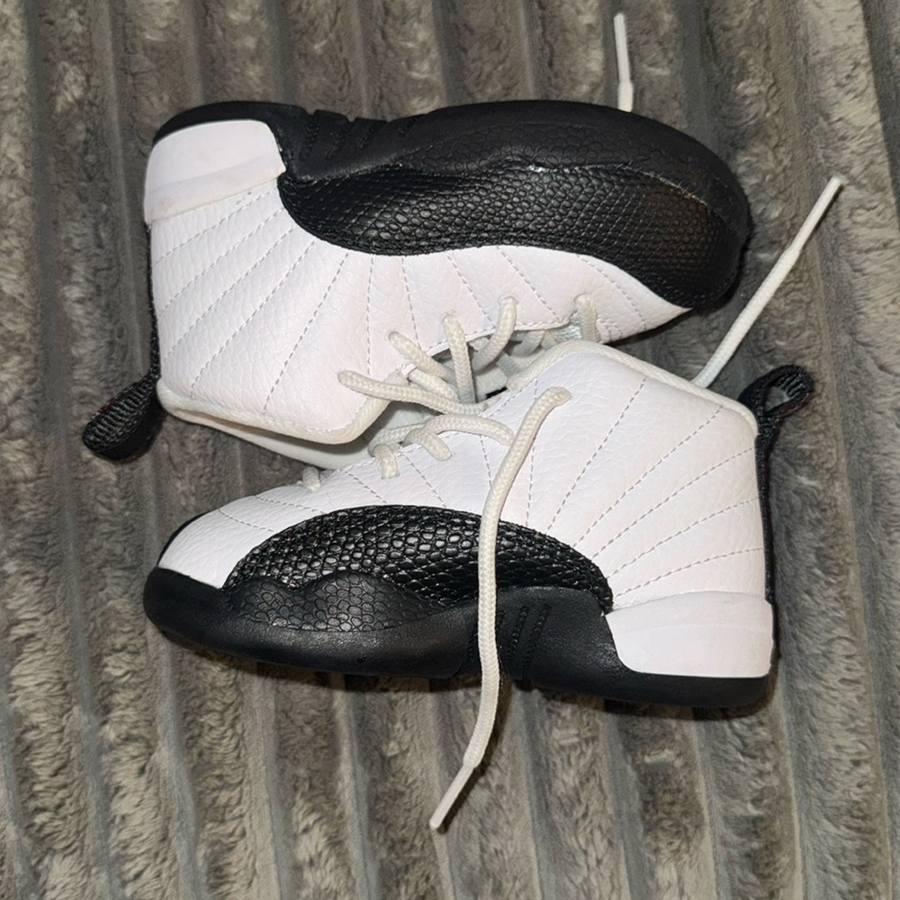 Jordan 12 Retro